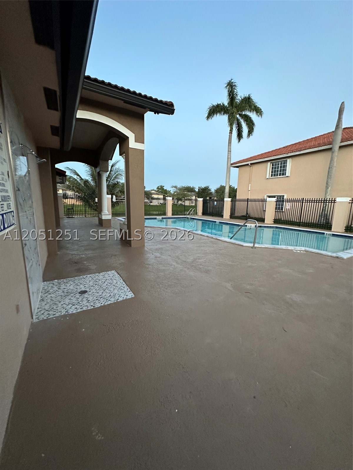 LAGO LINDO TOWNVILLAS CON - Residential Lease