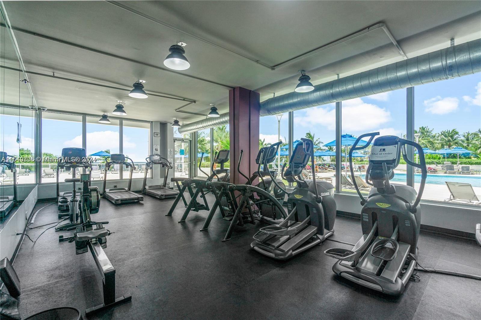 THE DECOPLAGE CONDO - Residential