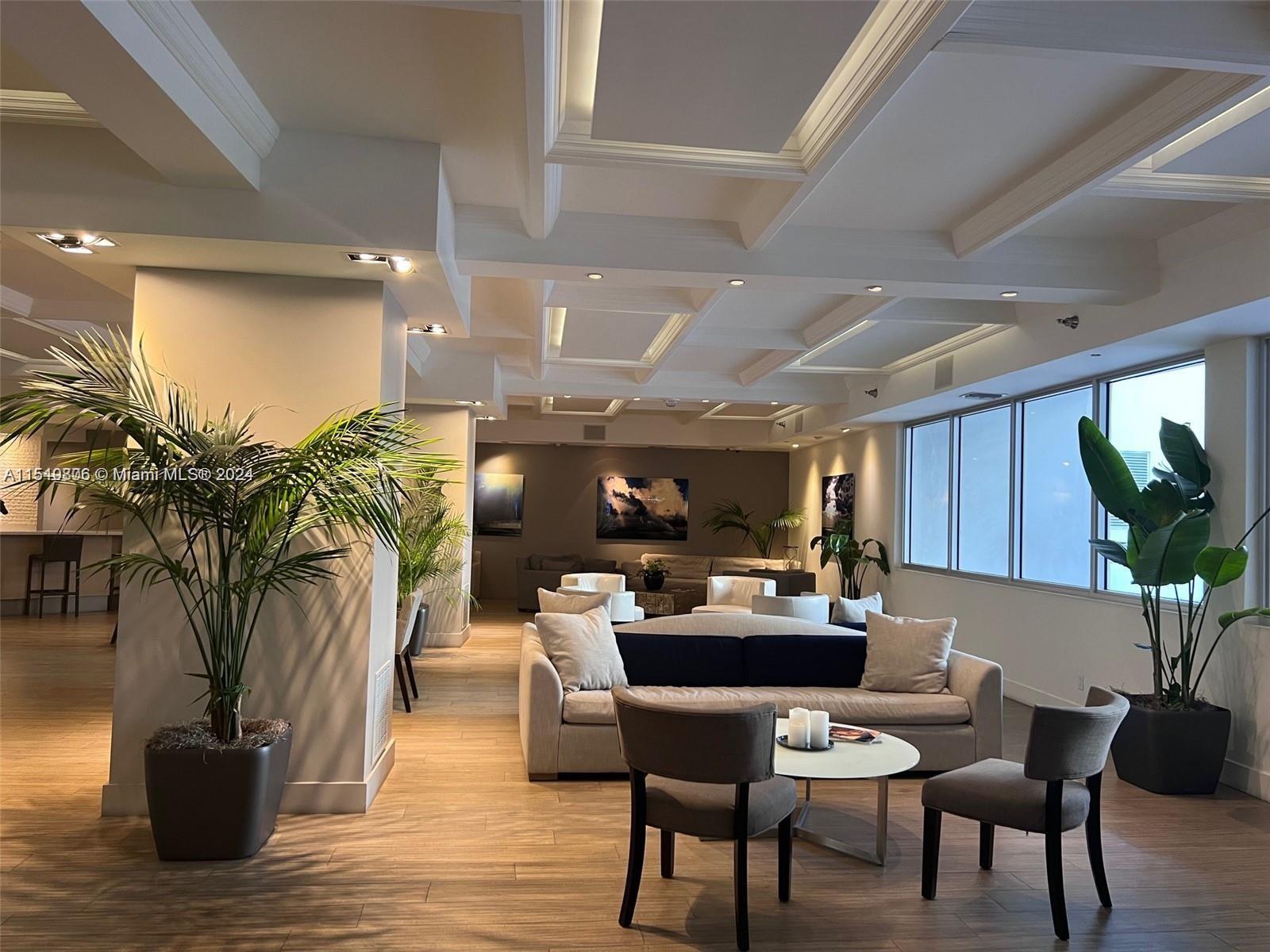THE DECOPLAGE CONDO - Residential