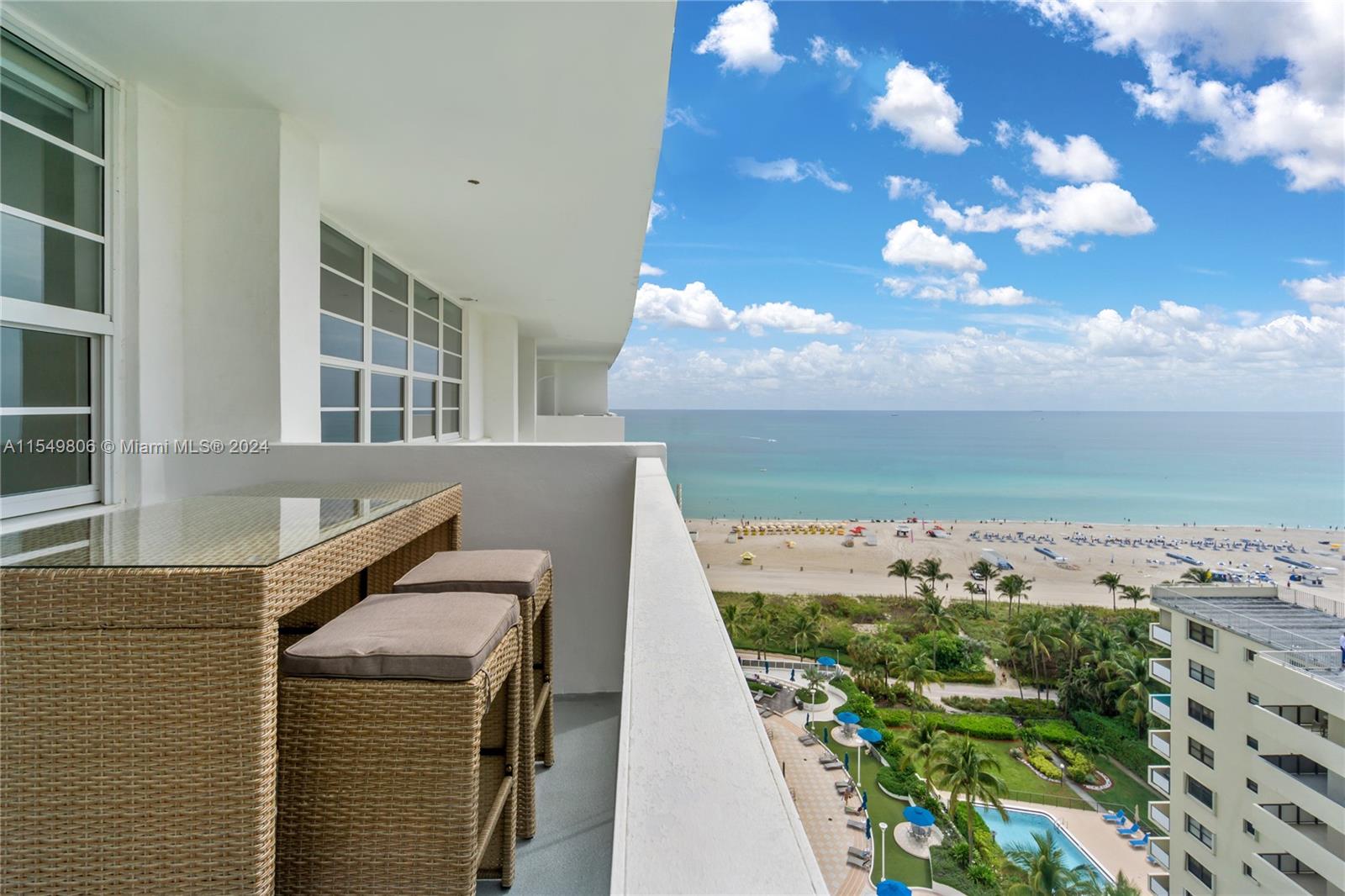 THE DECOPLAGE CONDO - Residential