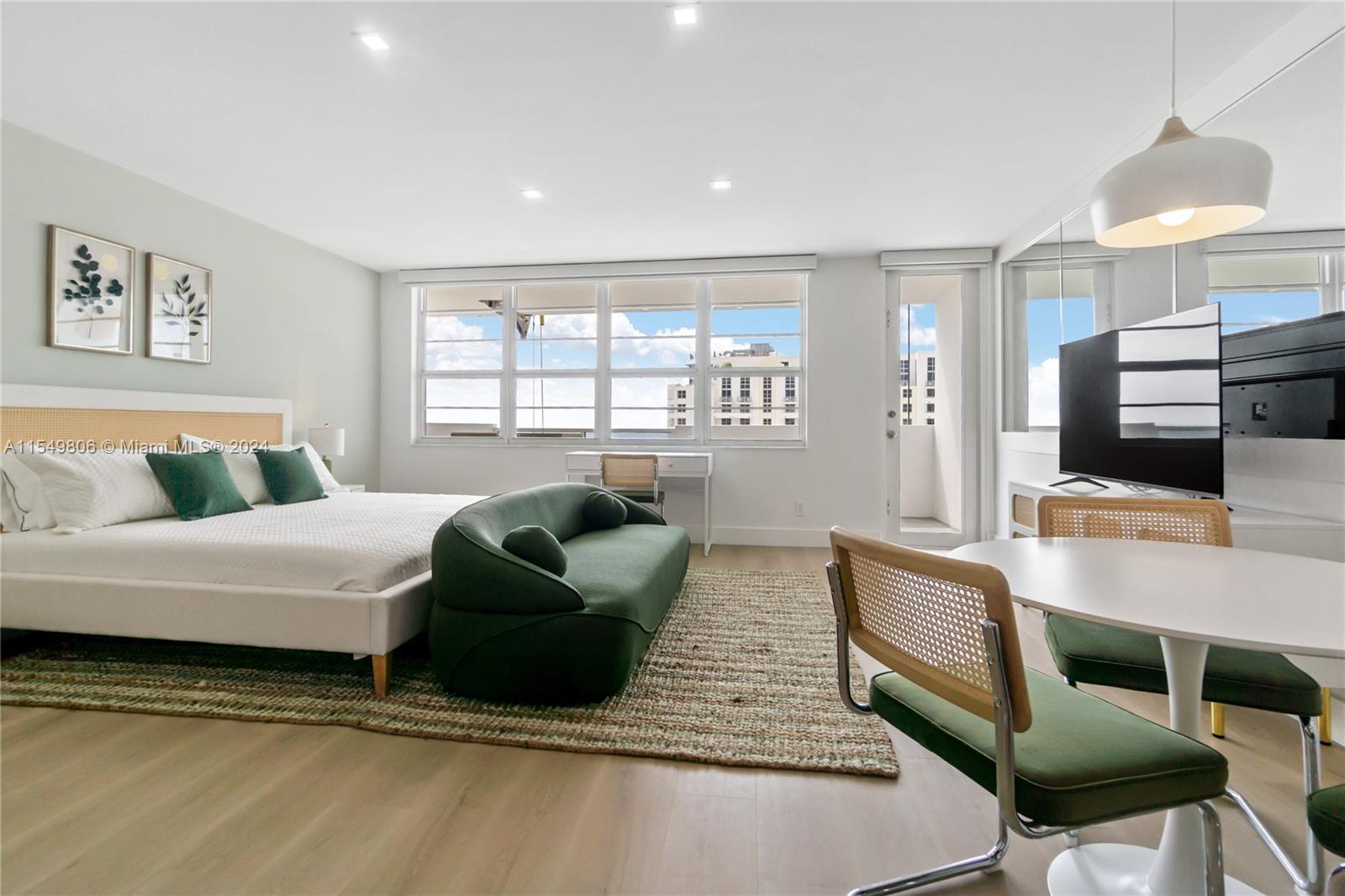 THE DECOPLAGE CONDO - Residential
