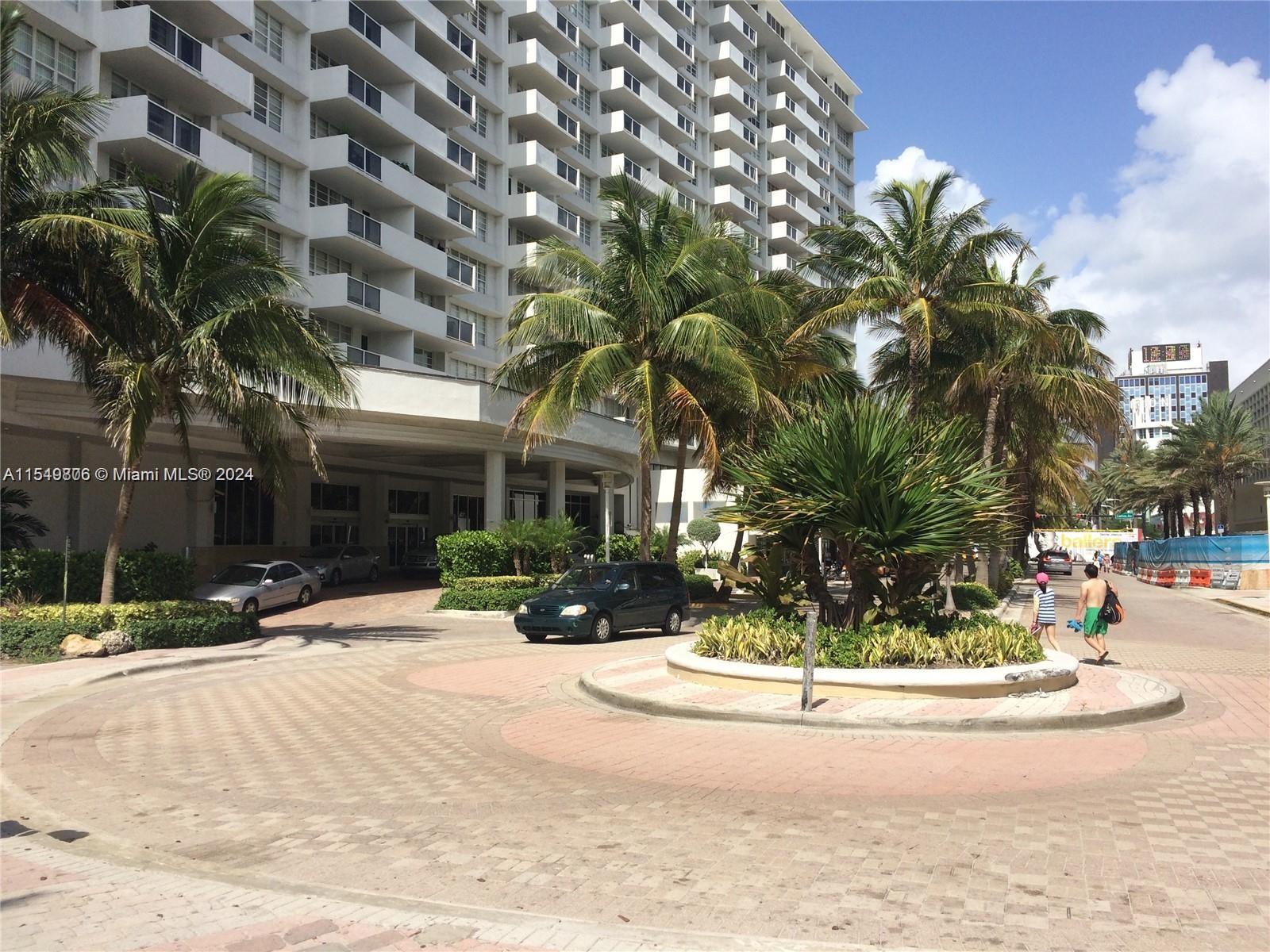 THE DECOPLAGE CONDO - Residential