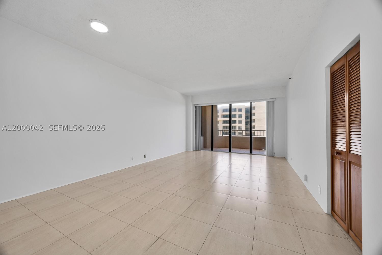 Enjoy this high floor Tidemark unit in Key Colony in the exclusive paradise of Key Biscayne. This spacious condo offers 1 bedroom, 2 full bathrooms with incredible views of the ocean, beach, Key Biscayne and Biscayne Bay. Unit has an excellent floor plan, tile floors and comes with one assigned parking space. Building has direct access to the beach and pool area, Key Colony has 12 tennis courts, multiple pools, exercise room, beauty salon, gourmet market, concierge services, gated security, entertainment room and more amenities to enjoy. Building is the closest to the ocean with unobstructed views in all directions.