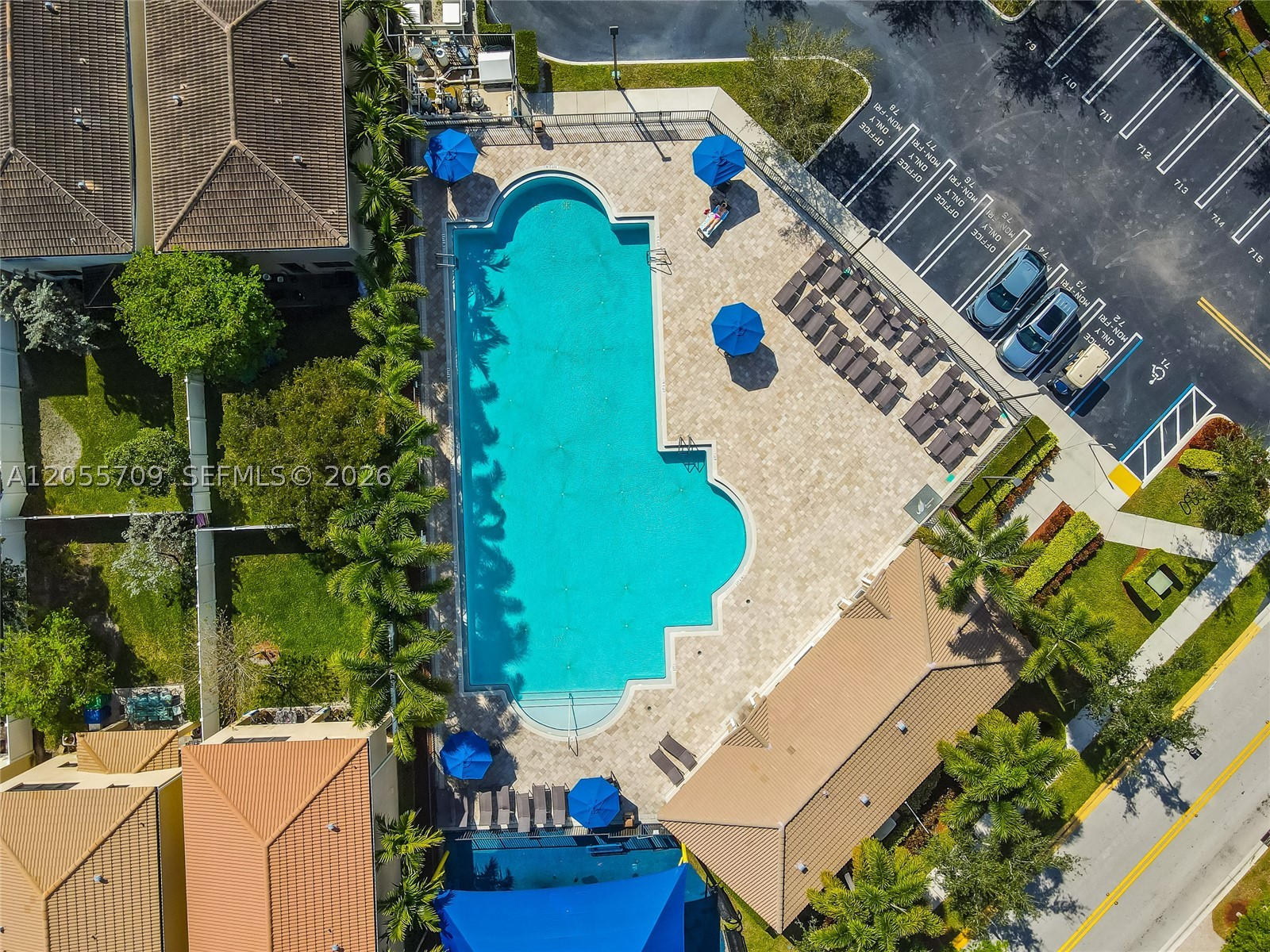 CHAMPION LAKES - Residential Lease