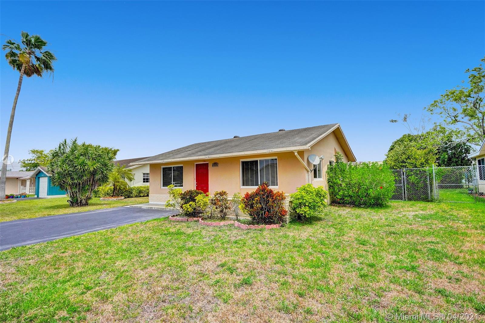 Quaint single family home, perfect for anyone from First Time Buyers to empty nesters. This cute 2/1 could be converted to a 3/2 with the enclosed Bonus/Florida room. Features include Impact windows/doors throughout, newer A/C & appliances and spacious fended yard with avocado, mango and ciruela trees. Schedule your showing today.