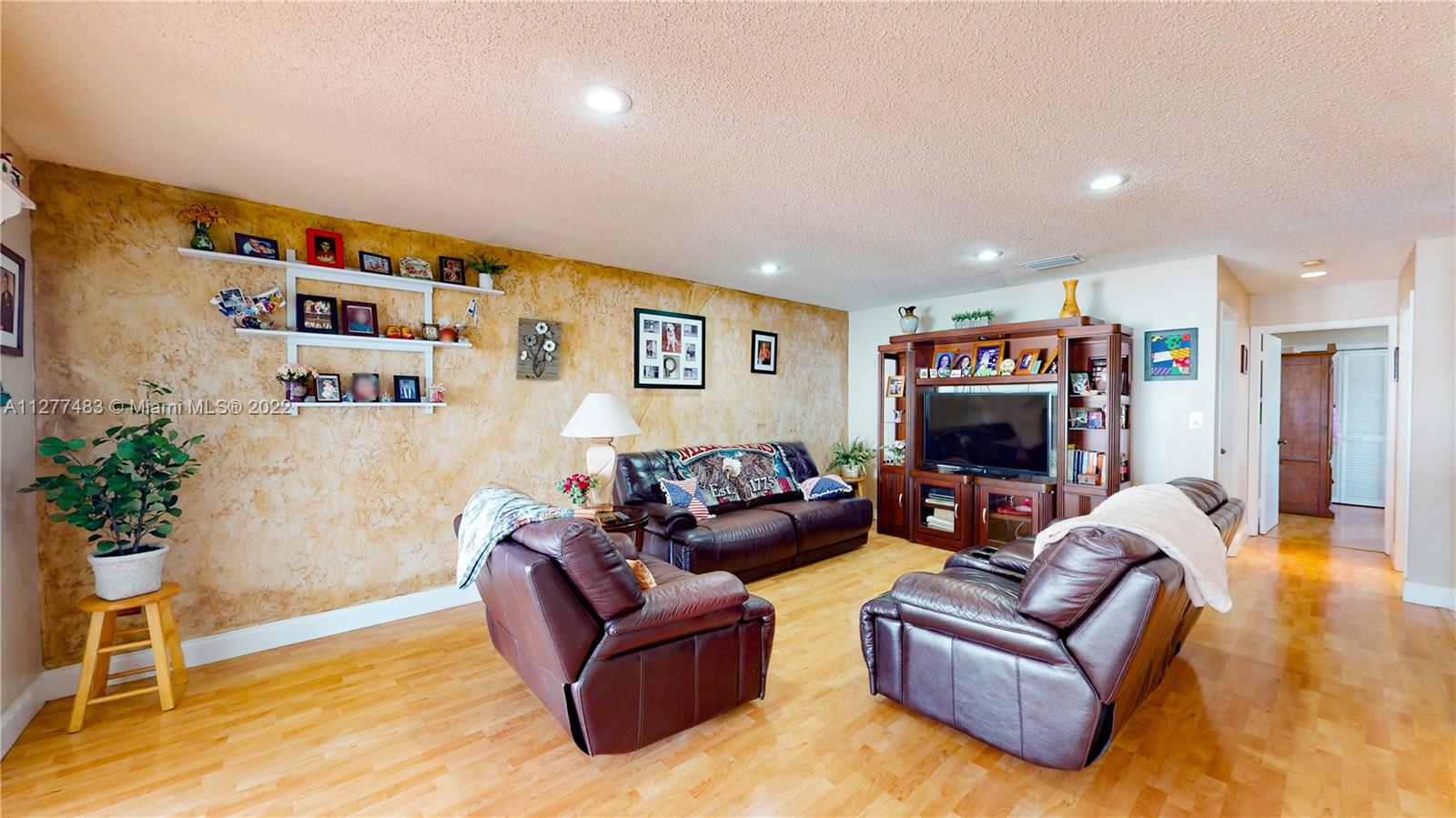WESTWIND LAKES SEC 6 - Residential