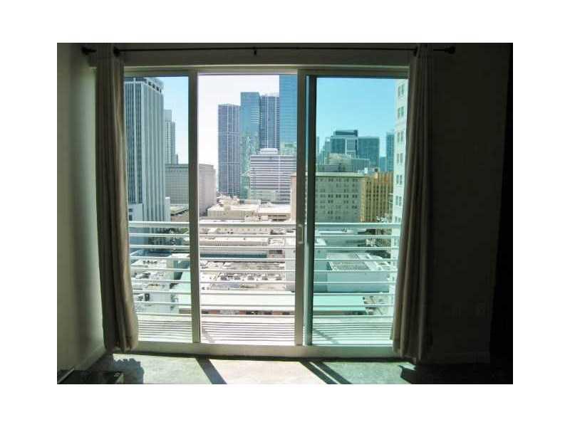 THE LOFT DOWNTOWN II COND - Residential Lease