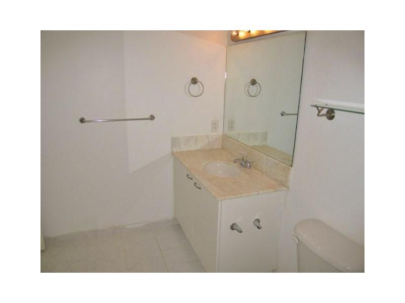 THE LOFT DOWNTOWN II COND - Residential Lease