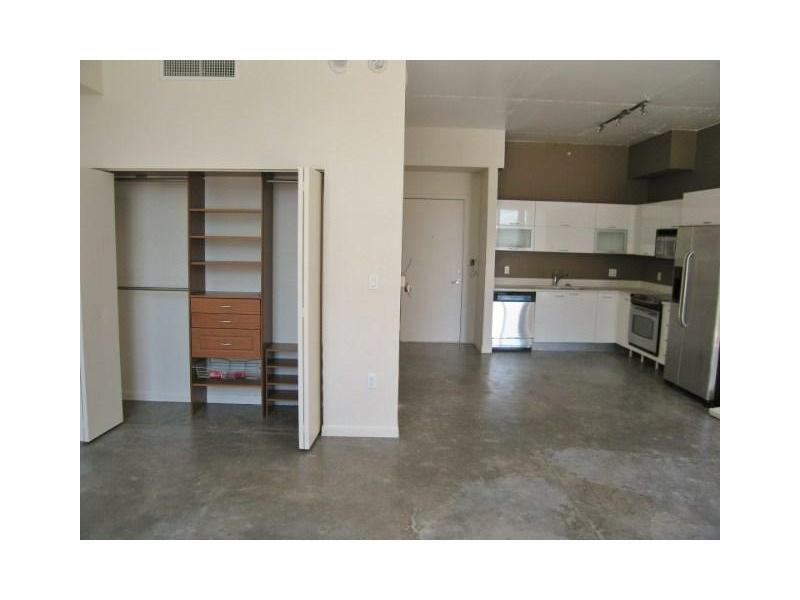 THE LOFT DOWNTOWN II COND - Residential Lease