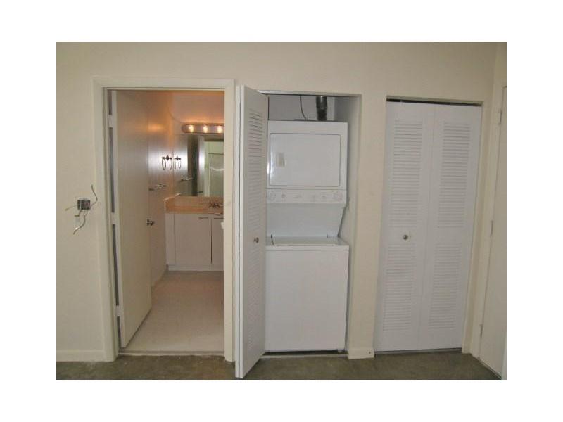 THE LOFT DOWNTOWN II COND - Residential Lease