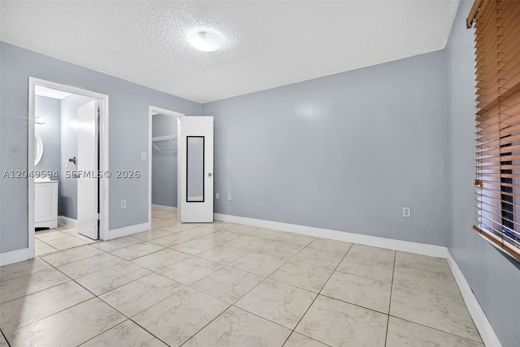 BISCAYNE BEACH CLUB CONDO - Residential Lease