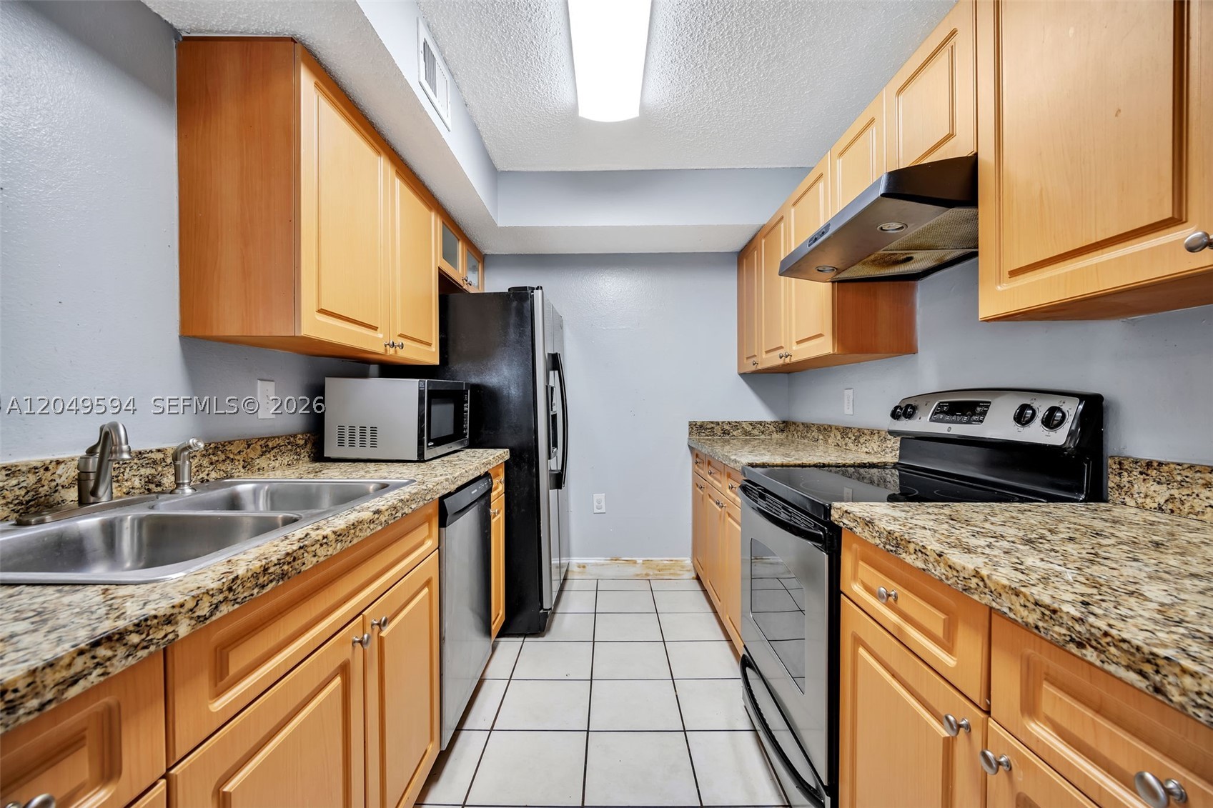 BISCAYNE BEACH CLUB CONDO - Residential Lease