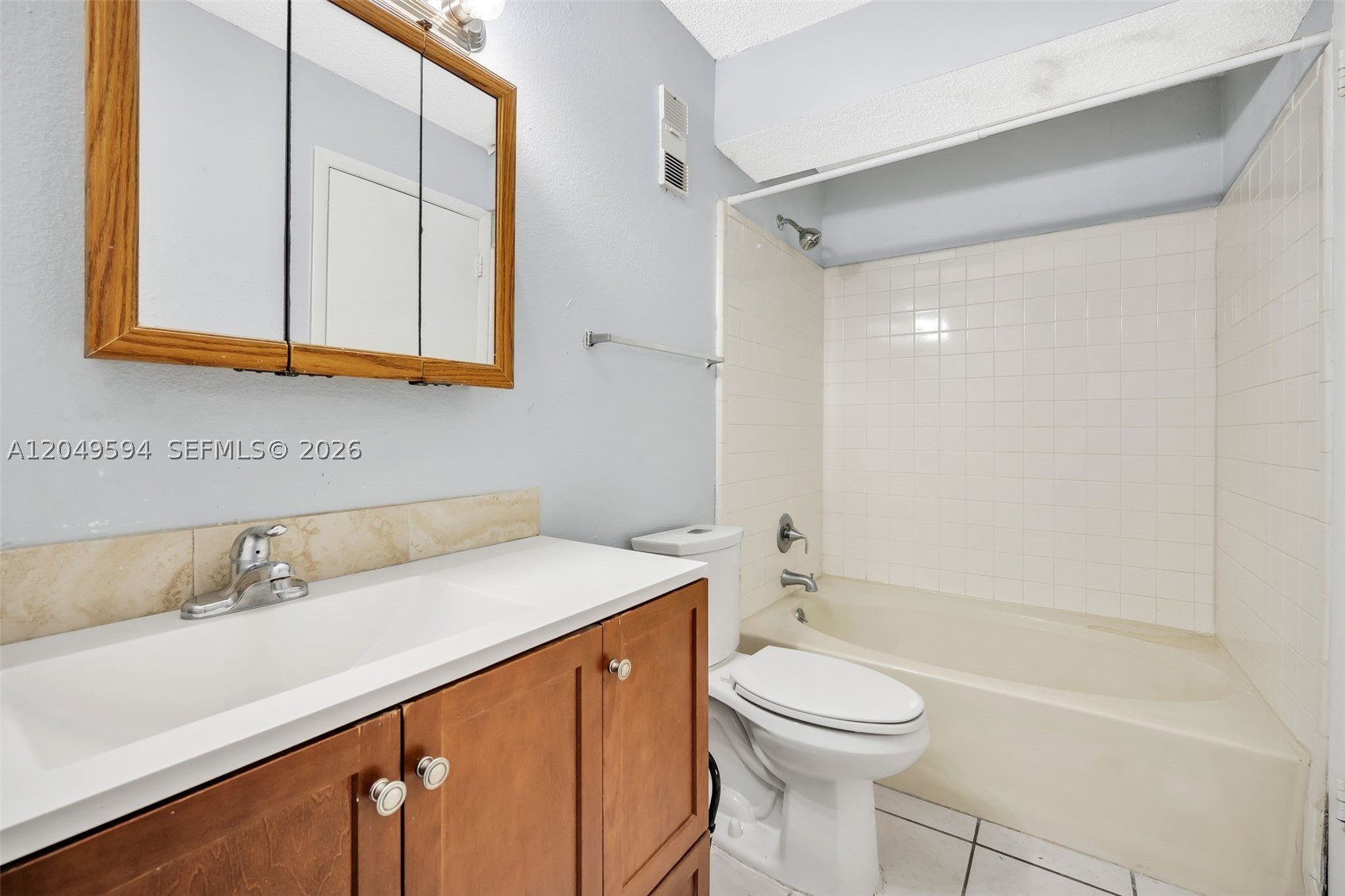 BISCAYNE BEACH CLUB CONDO - Residential Lease