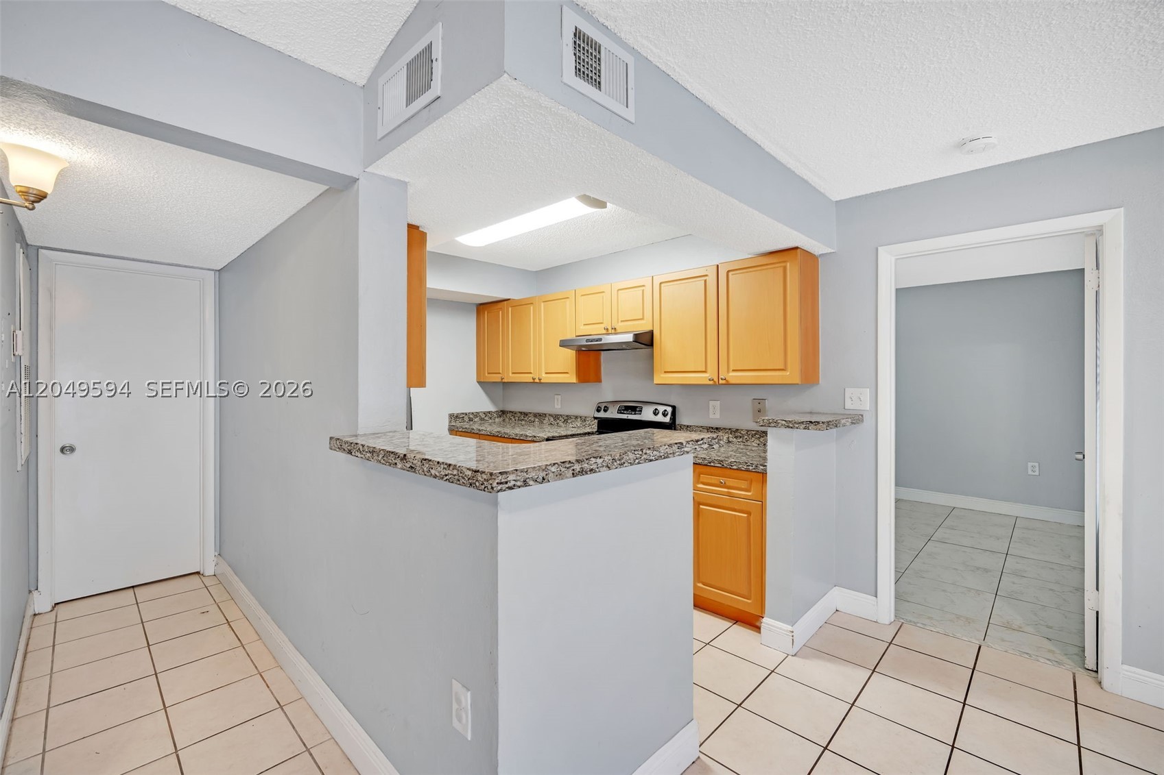 BISCAYNE BEACH CLUB CONDO - Residential Lease