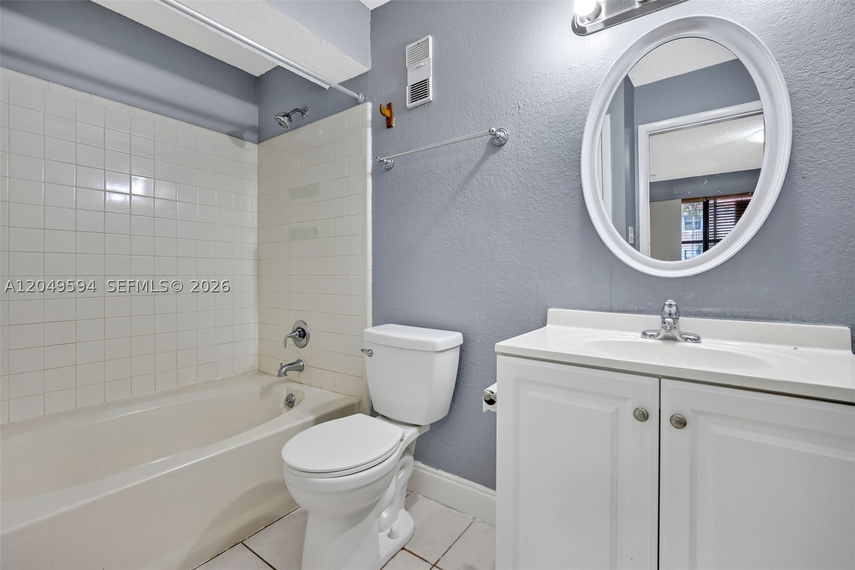BISCAYNE BEACH CLUB CONDO - Residential Lease