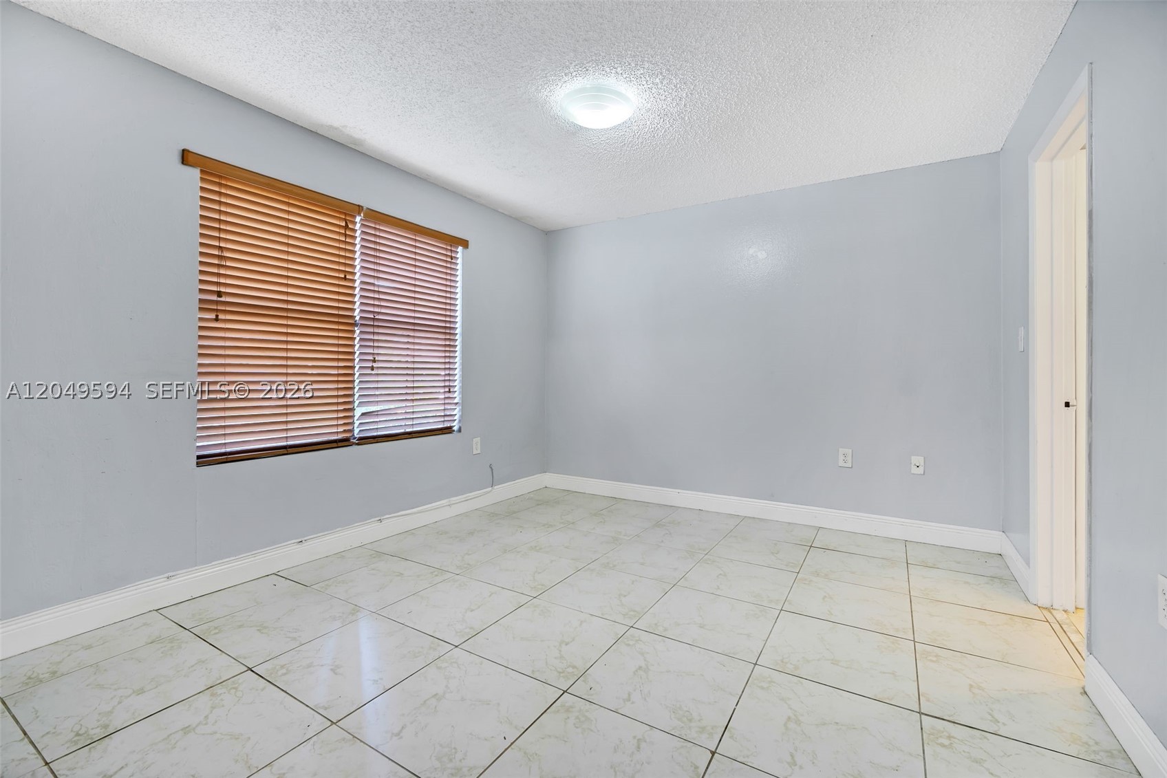 BISCAYNE BEACH CLUB CONDO - Residential Lease