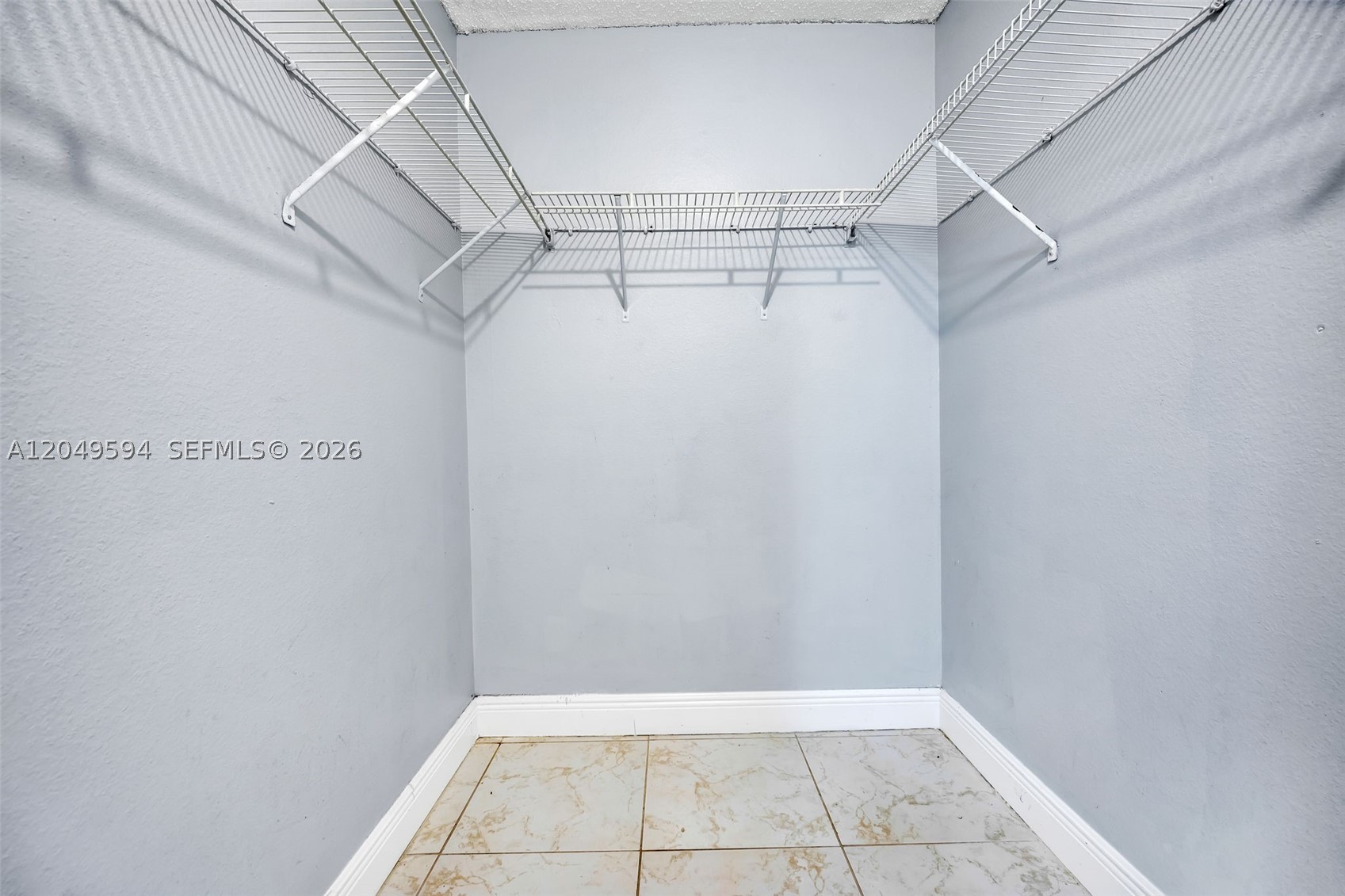 BISCAYNE BEACH CLUB CONDO - Residential Lease