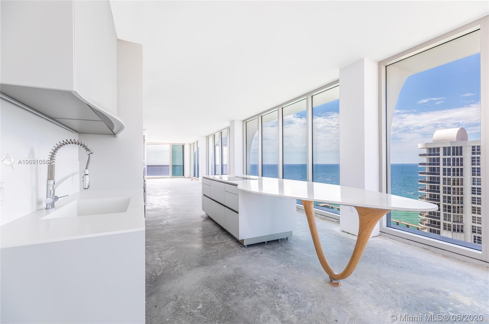 JADE SIGNATURE CONDO - Residential