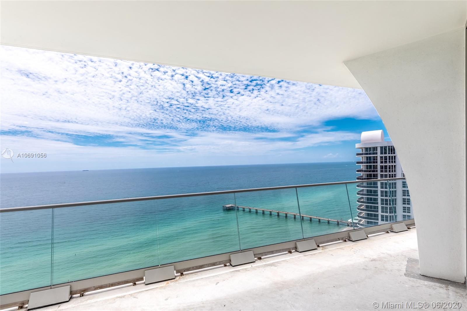 JADE SIGNATURE CONDO - Residential