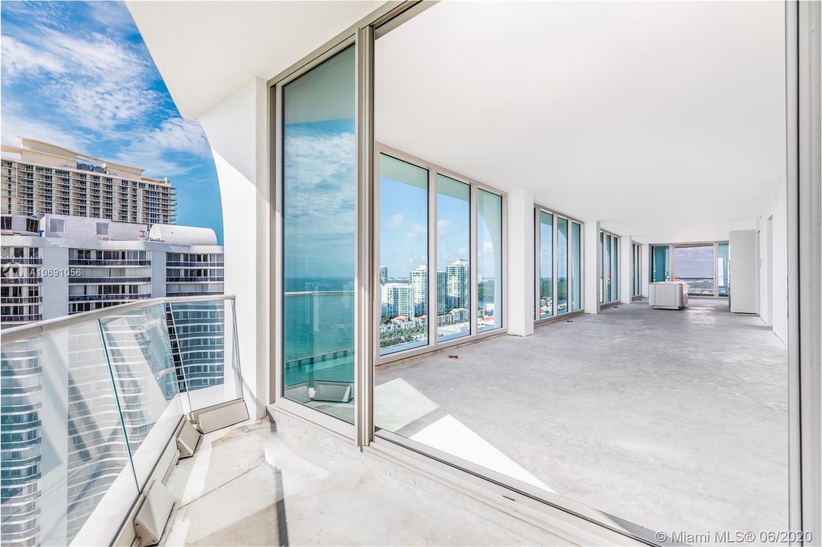JADE SIGNATURE CONDO - Residential