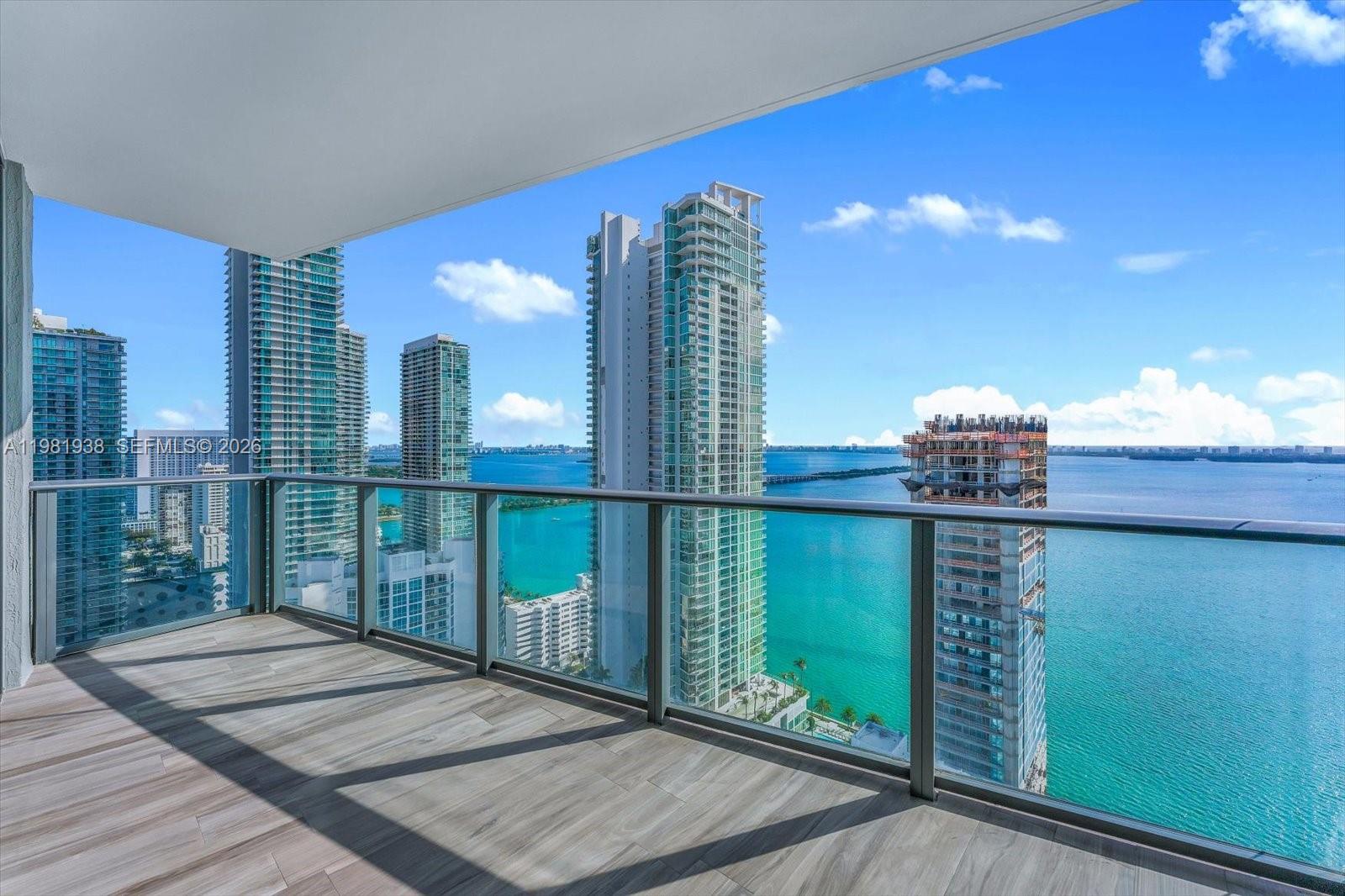 ICON BAY CONDO - Residential