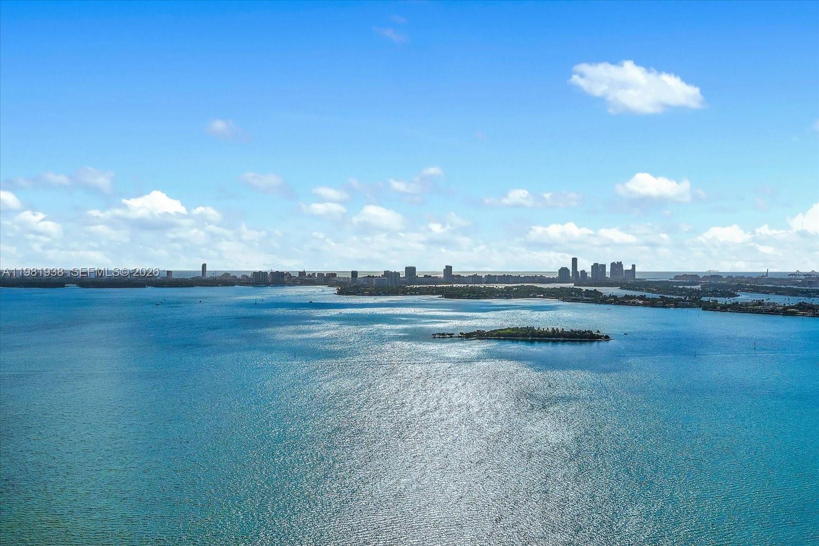 ICON BAY CONDO - Residential