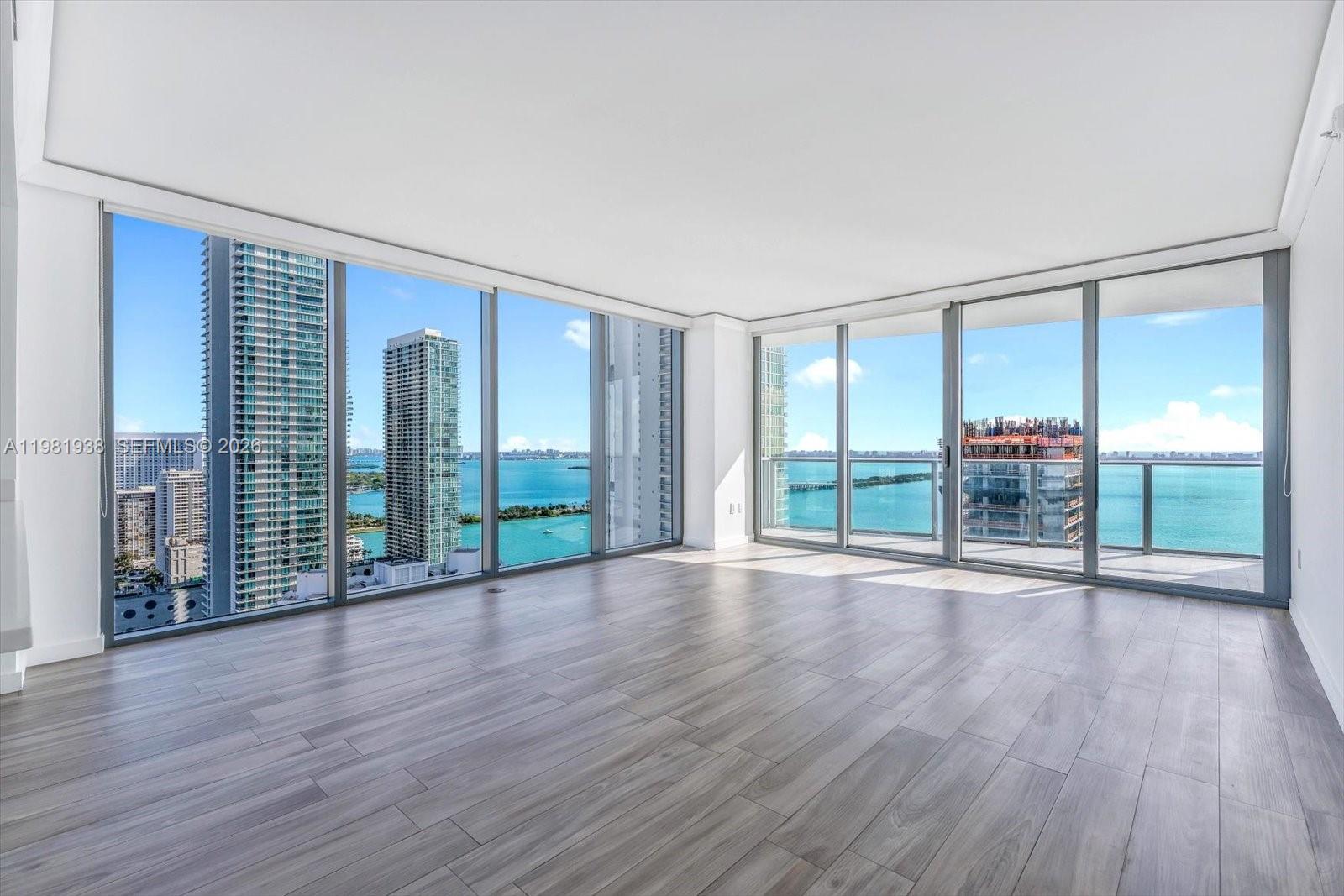 ICON BAY CONDO - Residential