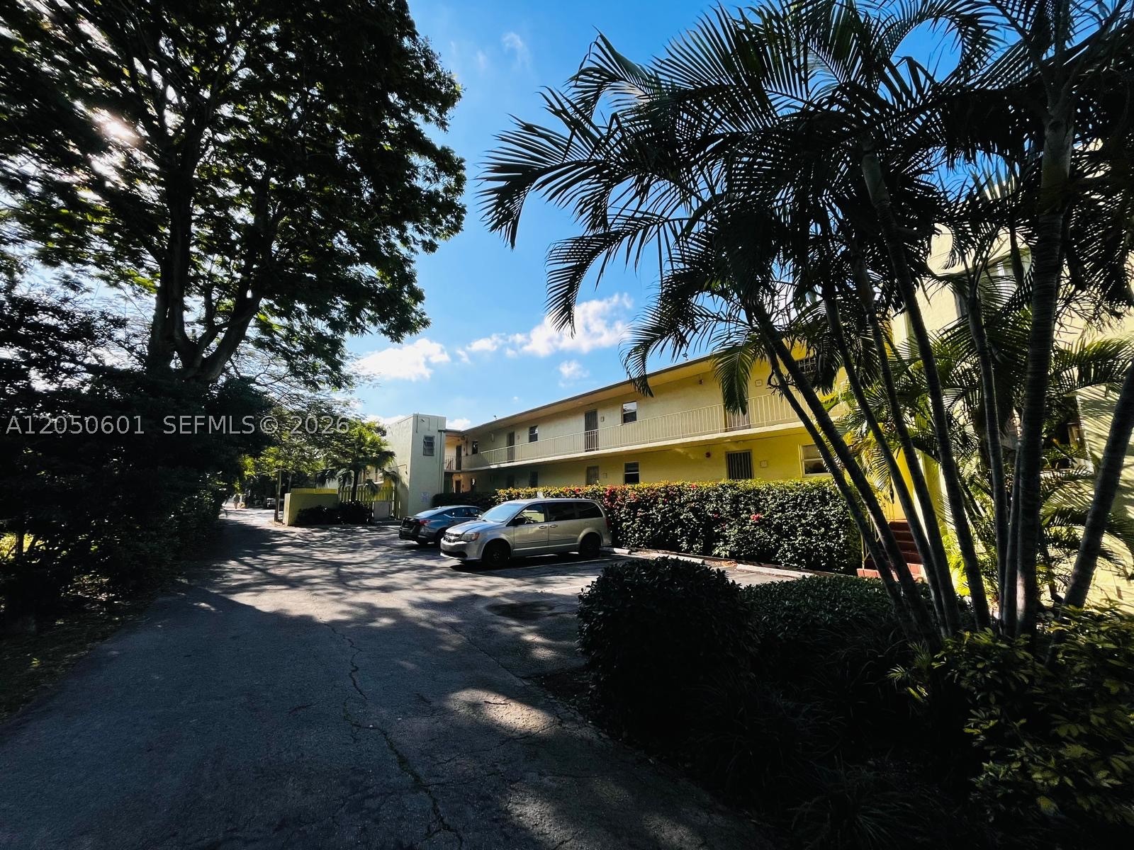 POINT BAY NORTH CONDO - Residential Lease