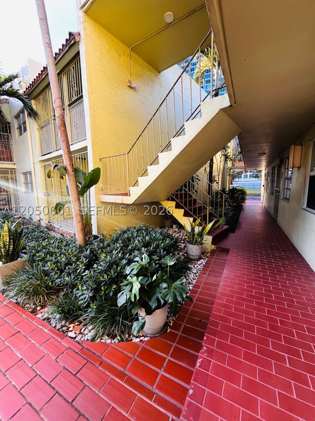 POINT BAY NORTH CONDO - Residential Lease