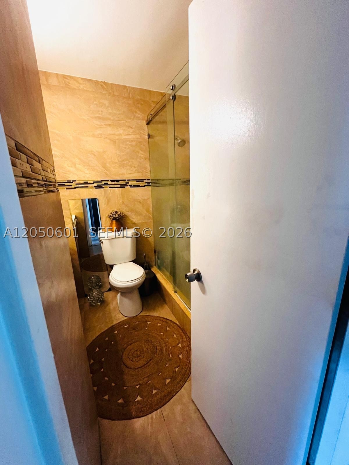 POINT BAY NORTH CONDO - Residential Lease