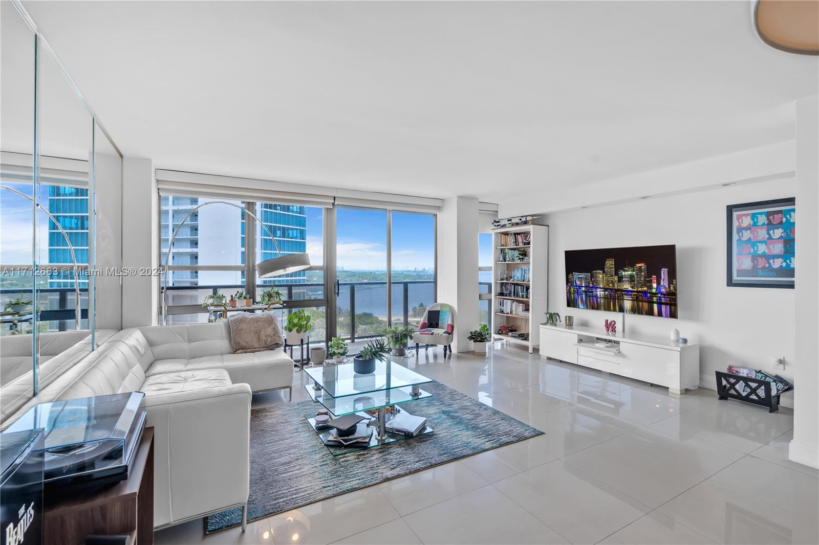 CHARTER CLUB CONDO - Residential Lease