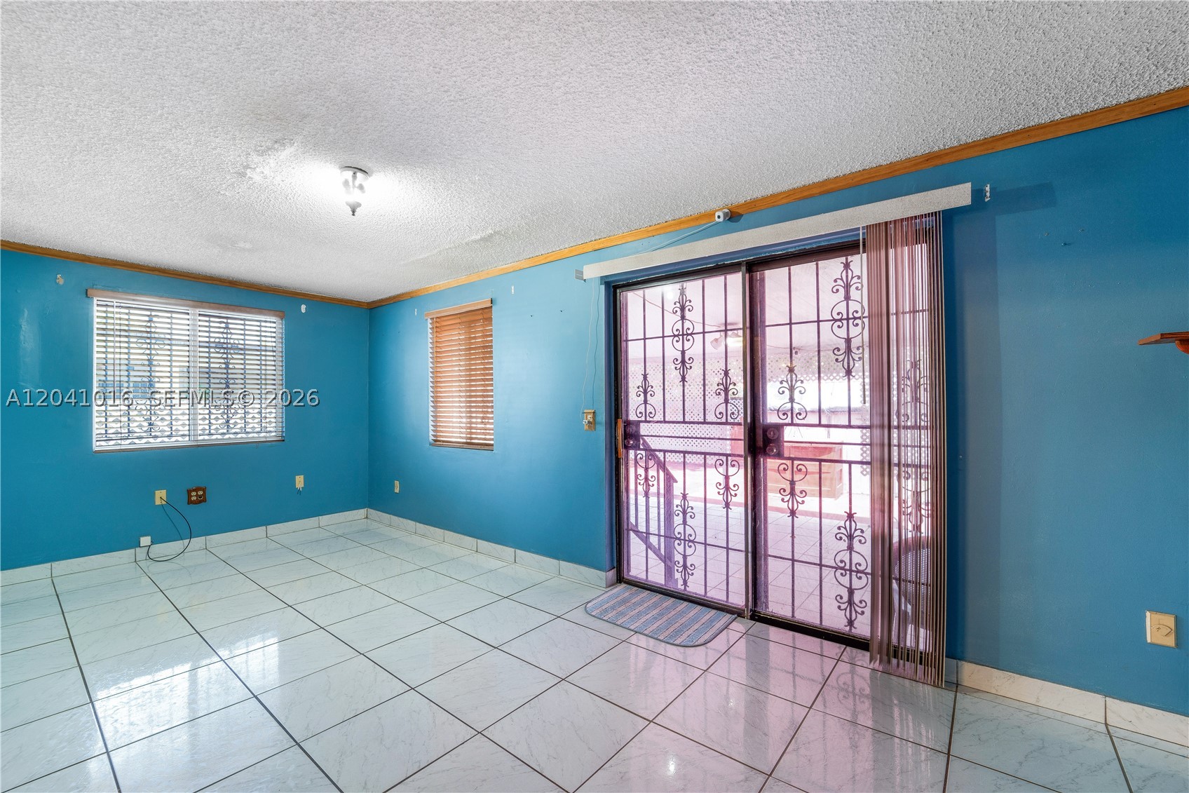 SWEETWATER GOLF COURSE TO - Residential