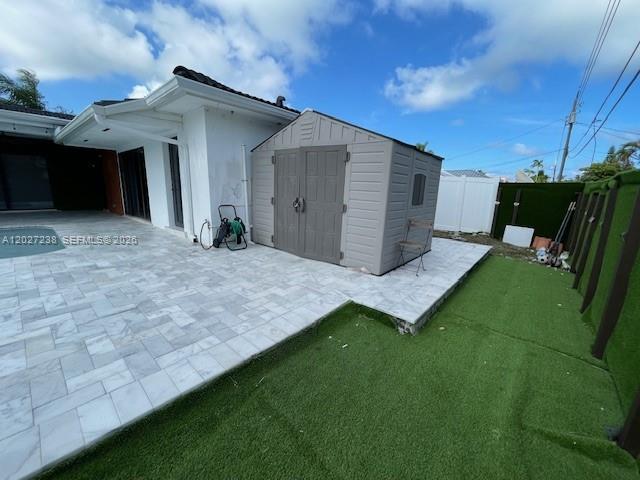 HOLLYWOOD GOLF ESTATES SE - Residential Lease