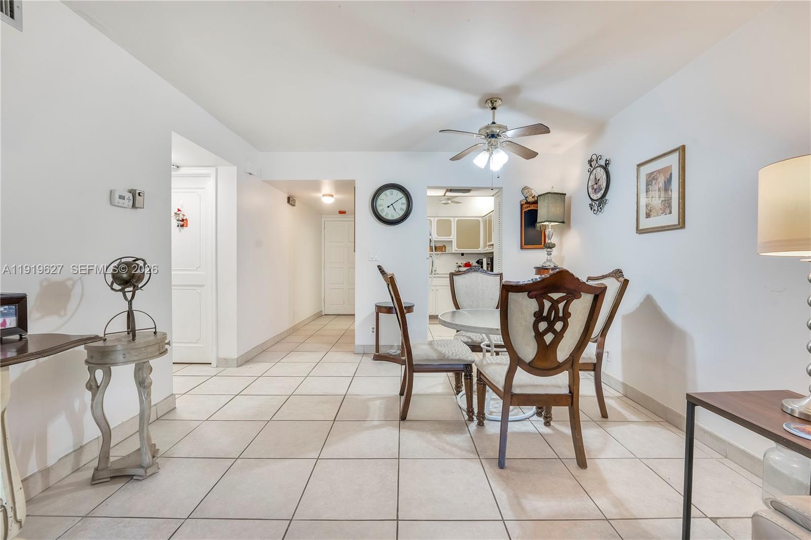 WELLINGTON MANOR CONDO IN - Residential