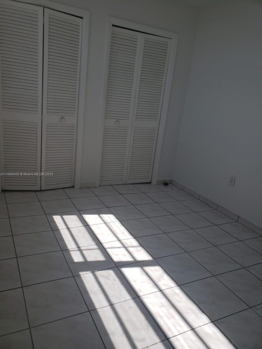 5050 CONDO - Residential
