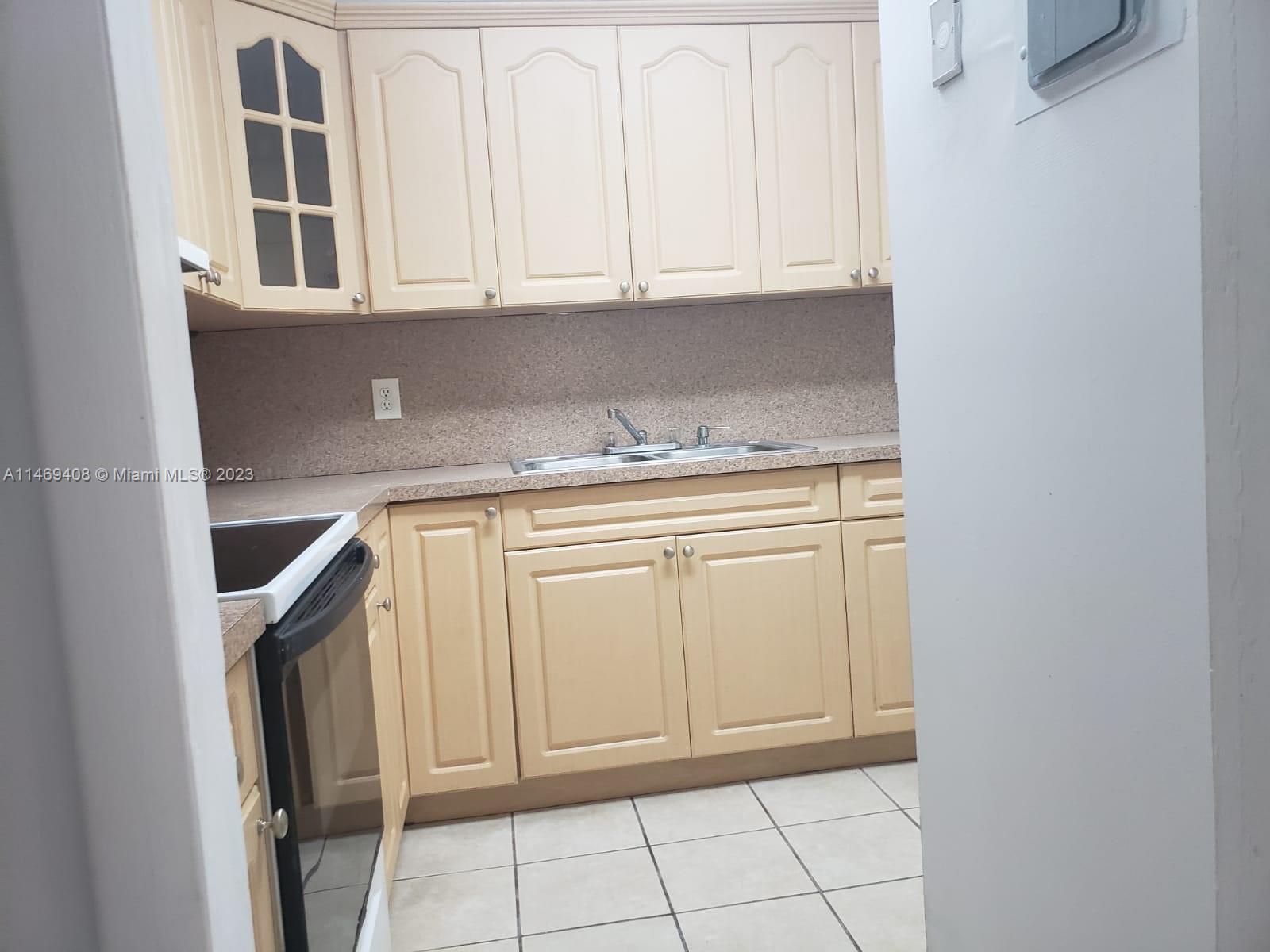 5050 CONDO - Residential