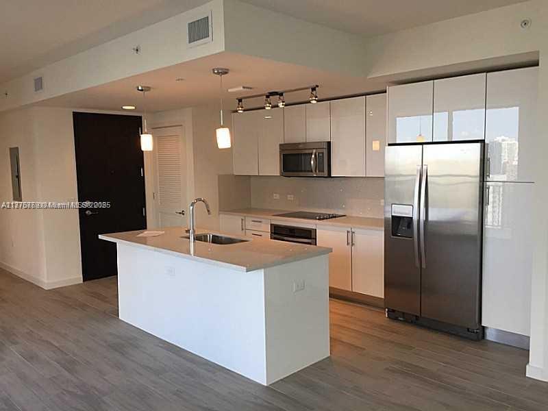 NINE AT MARY BRICKELL VILL - Residential