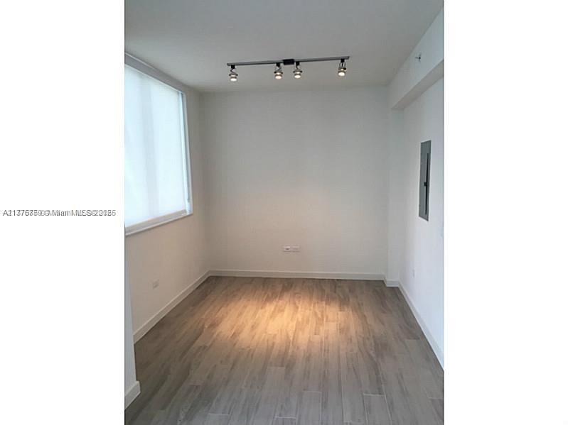 NINE AT MARY BRICKELL VILL - Residential