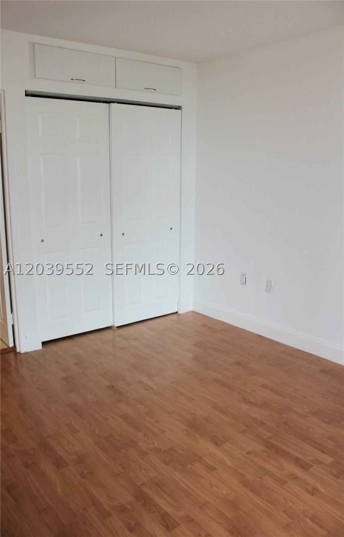 BRICKELL BAY CLUB CONDO - Residential Lease