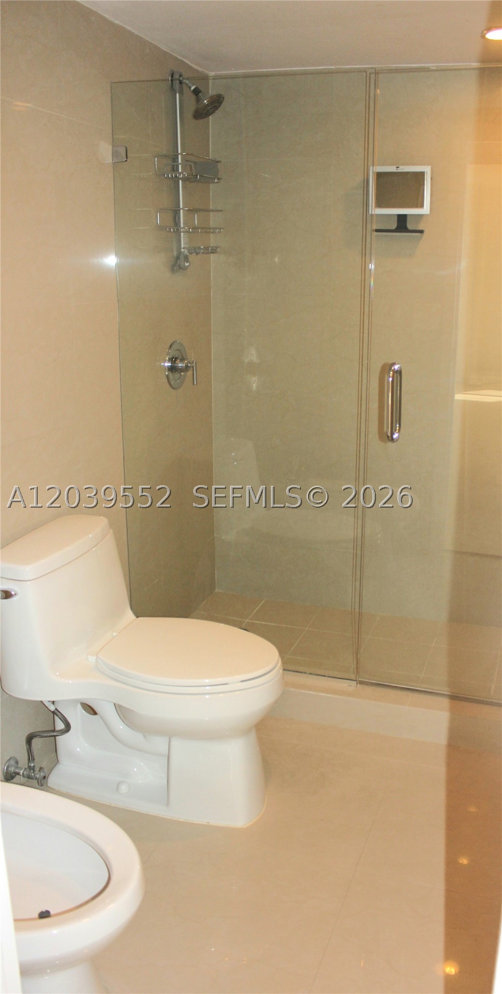 BRICKELL BAY CLUB CONDO - Residential Lease