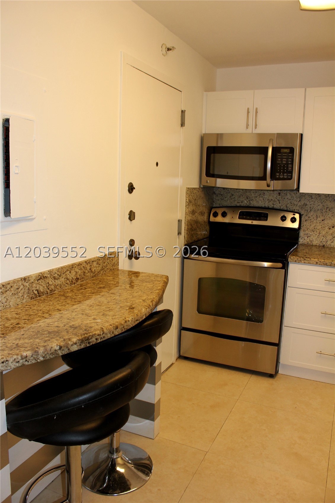 BRICKELL BAY CLUB CONDO - Residential Lease