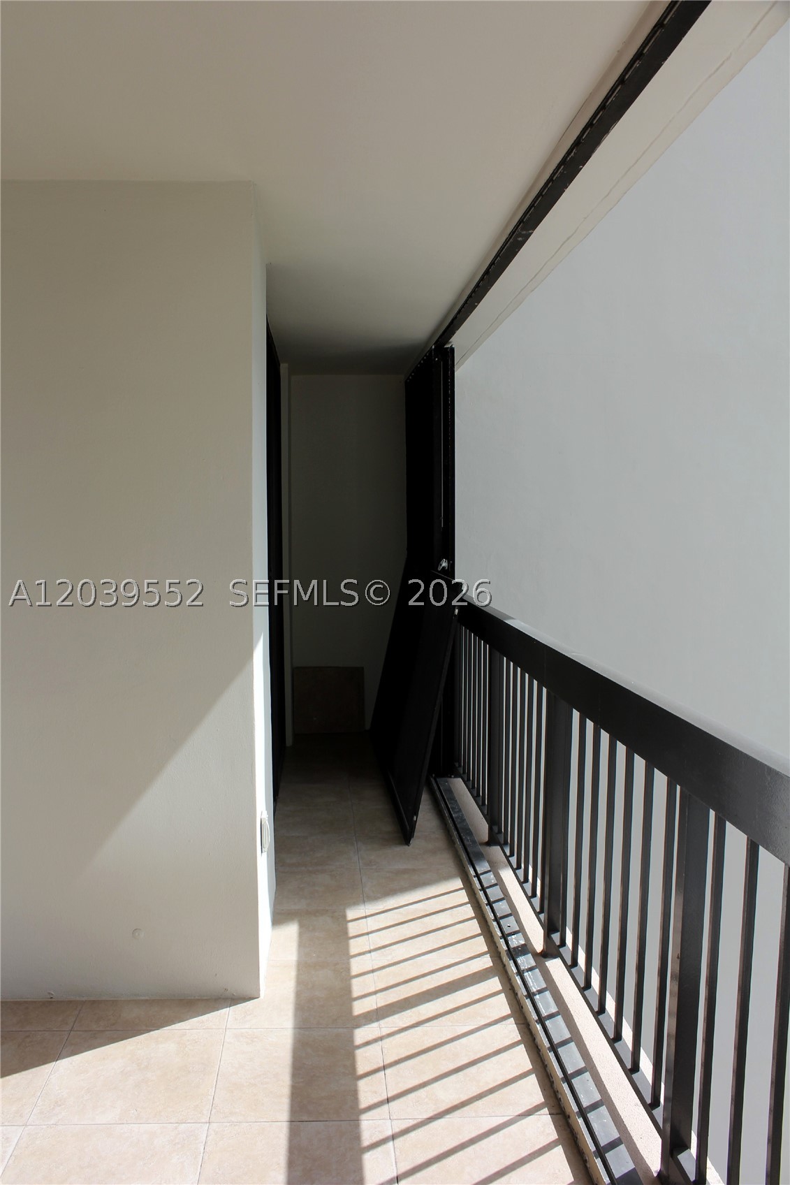 BRICKELL BAY CLUB CONDO - Residential Lease
