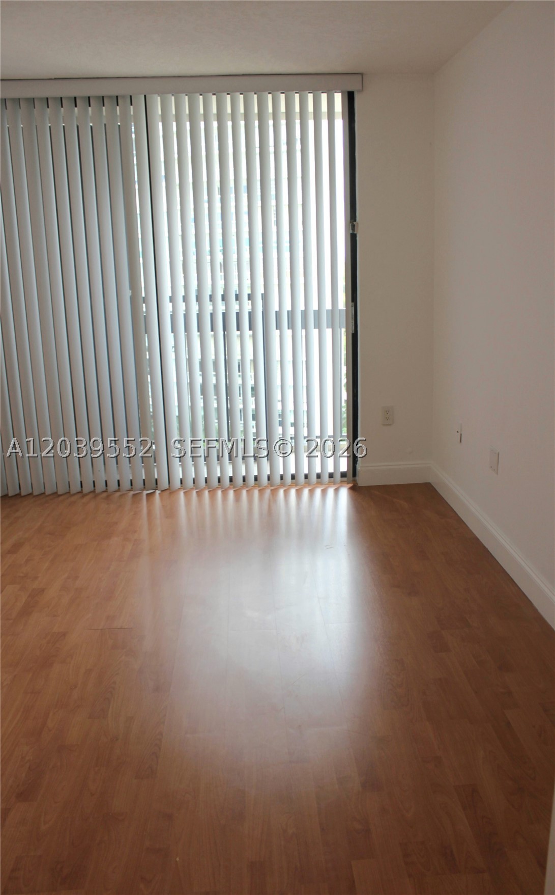 BRICKELL BAY CLUB CONDO - Residential Lease