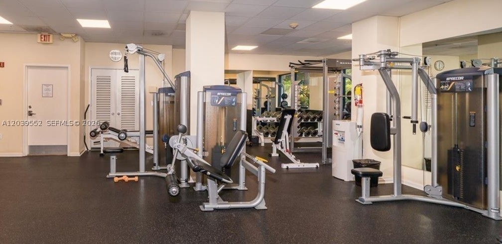 BRICKELL BAY CLUB CONDO - Residential Lease