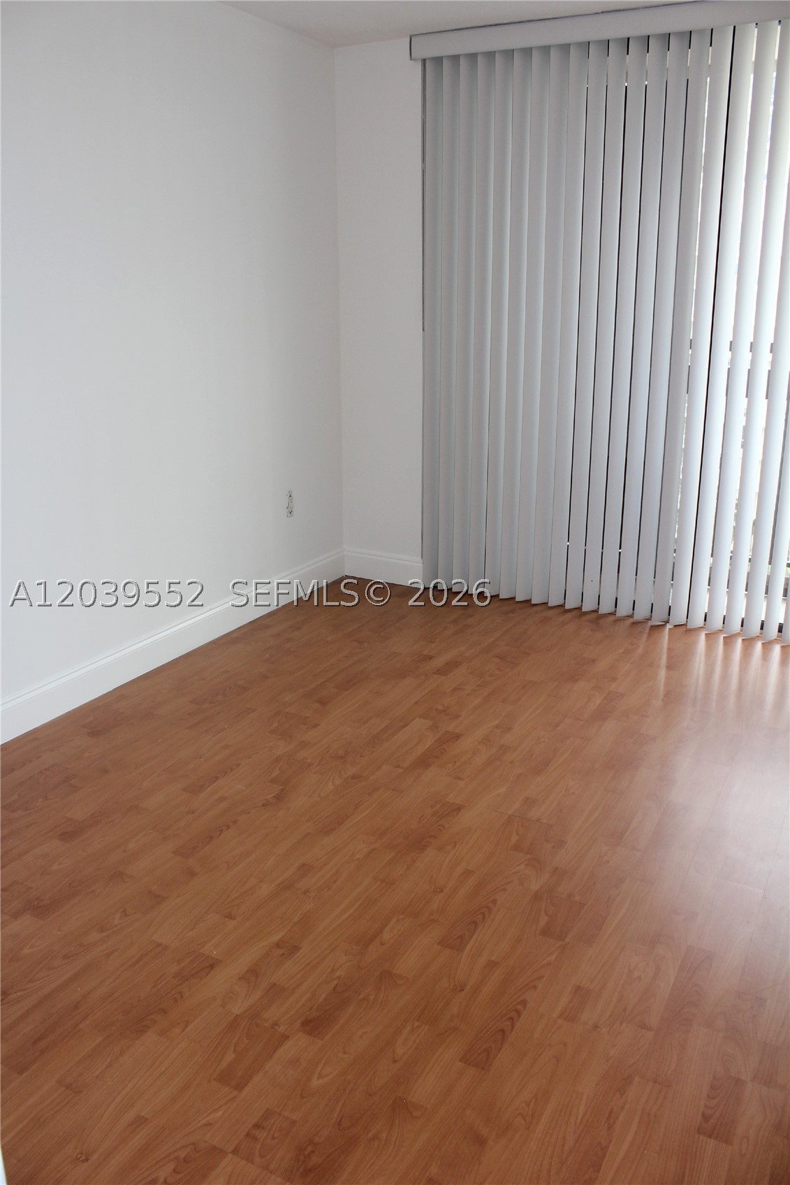 BRICKELL BAY CLUB CONDO - Residential Lease