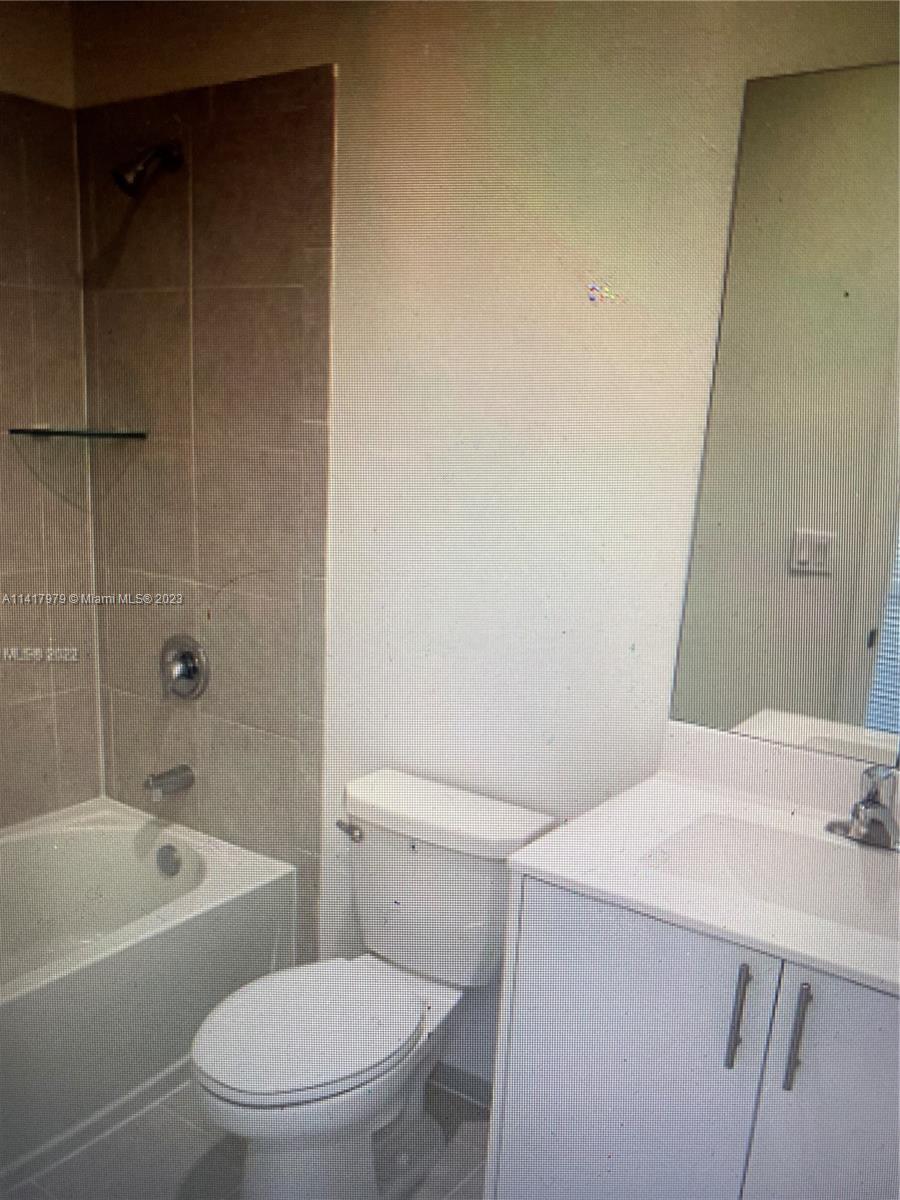 KEYS GATE RESIDENTIAL - Residential Lease