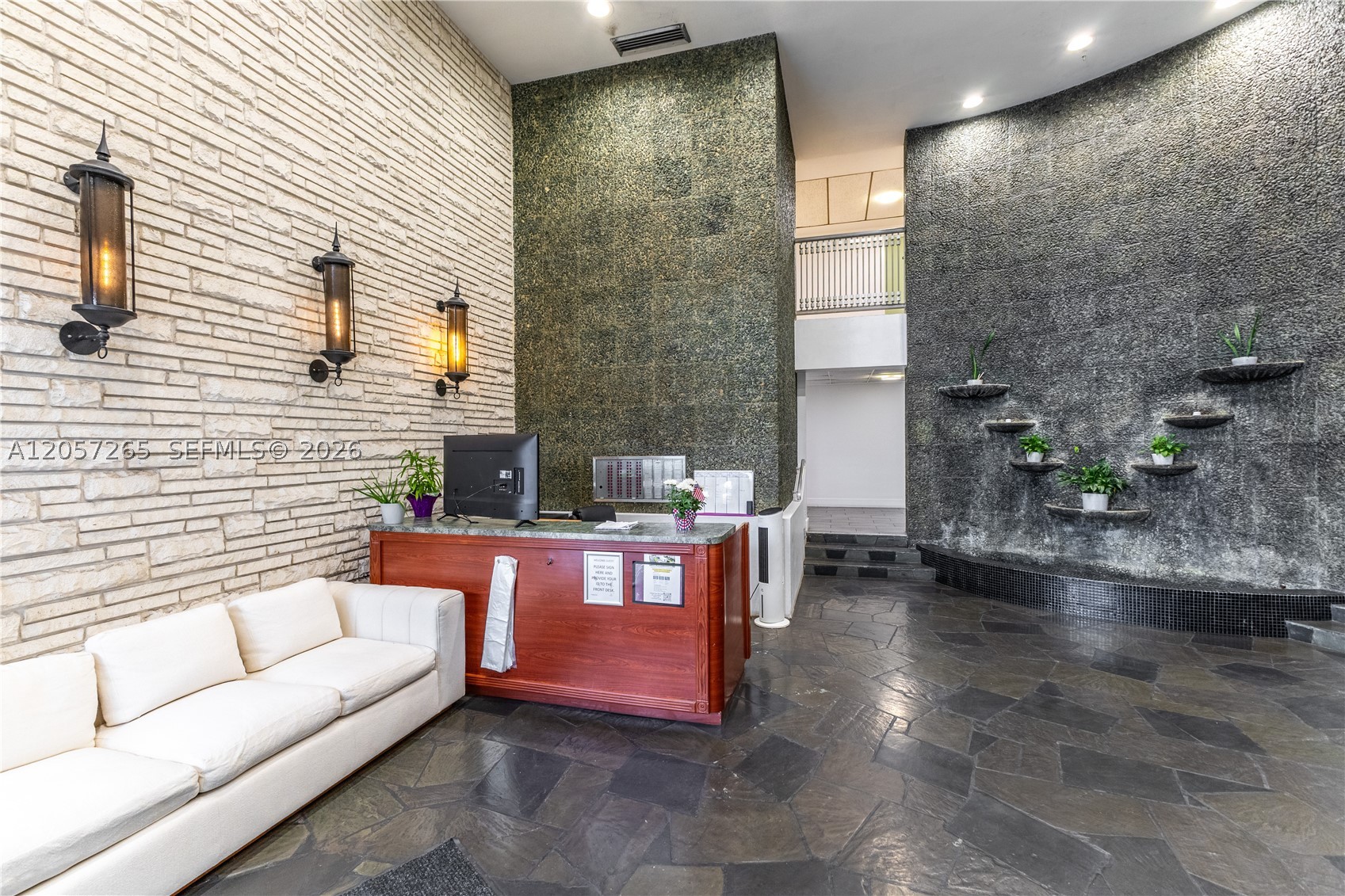 THE SHORES CONDO - Residential