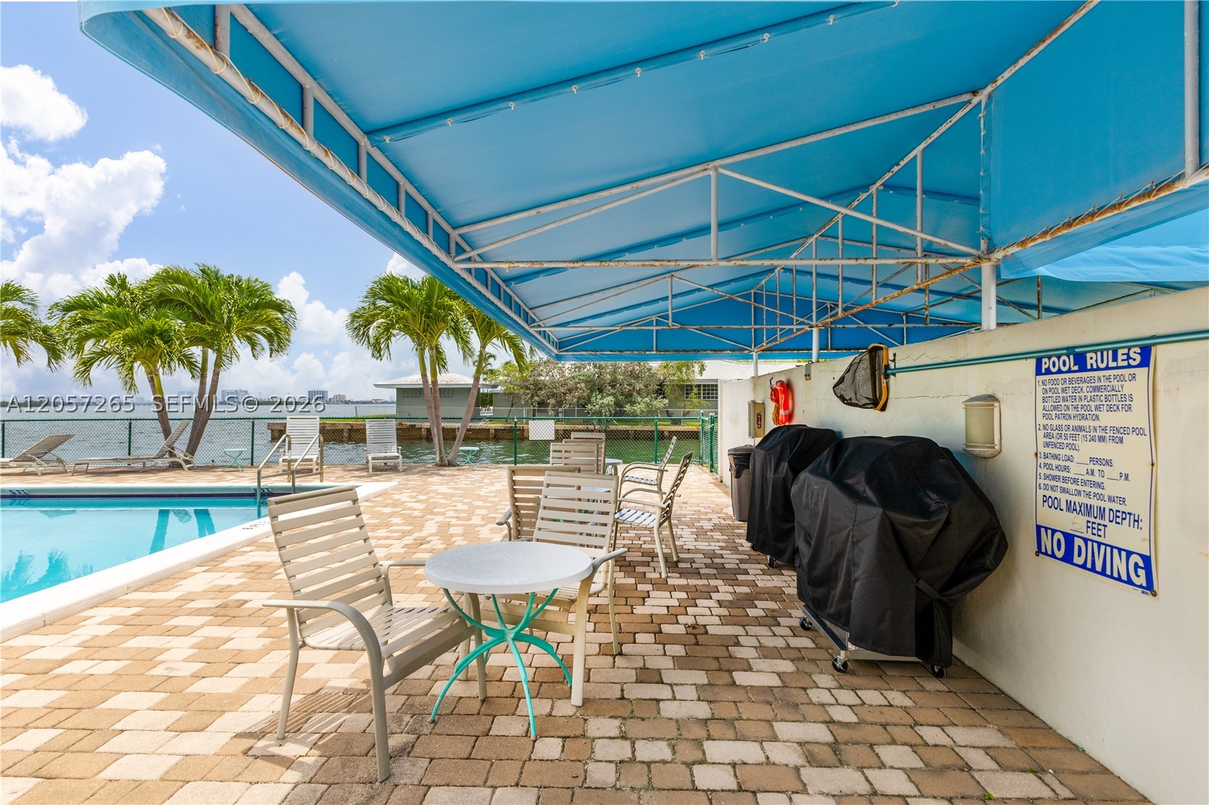 THE SHORES CONDO - Residential