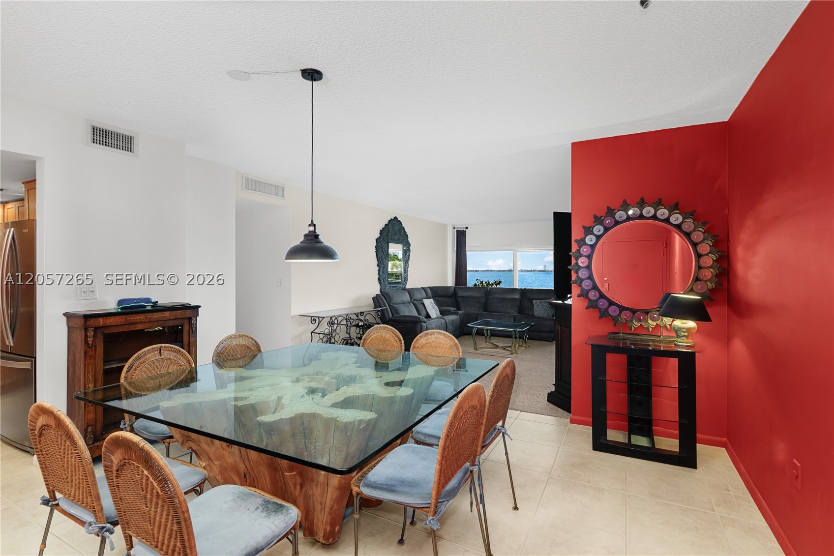 THE SHORES CONDO - Residential