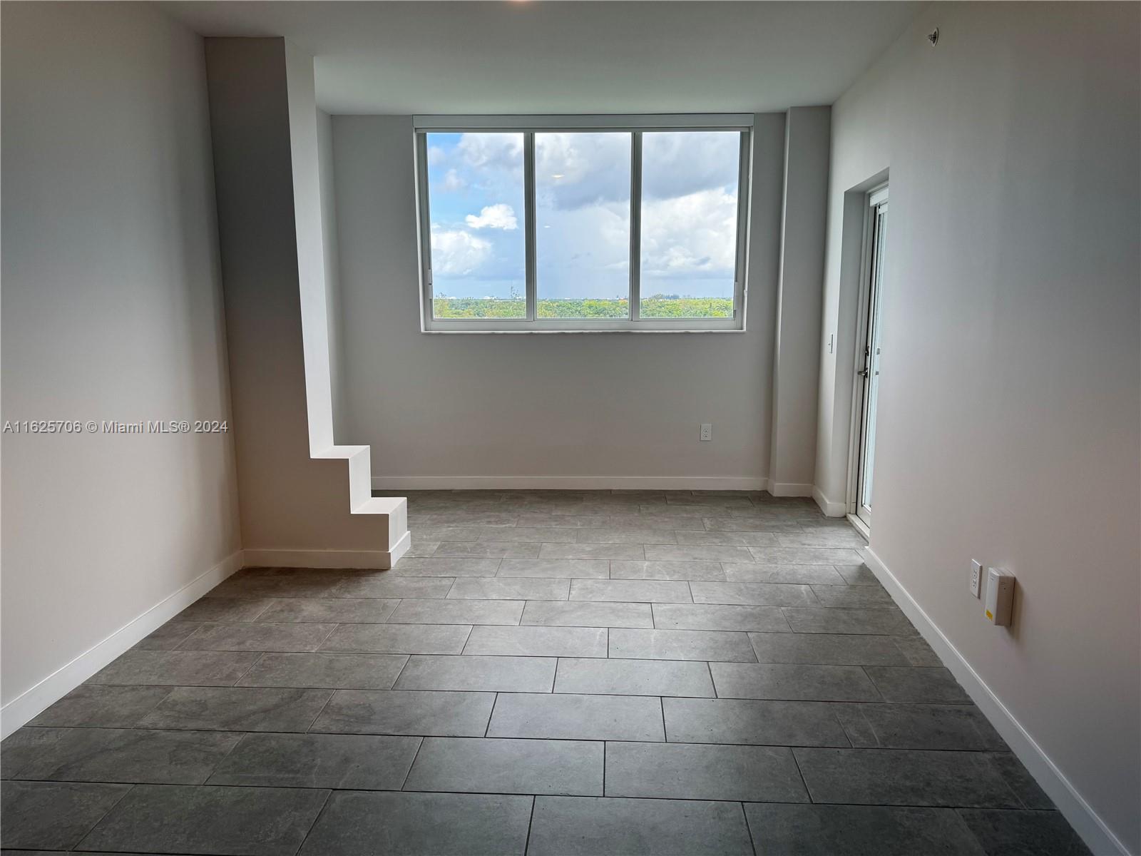 2275 W STATE ROAD 84 PLAT - Residential Lease